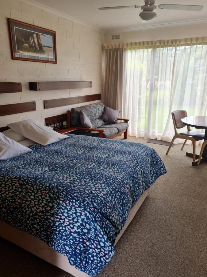 Toora Lodge Motel Exterior photo